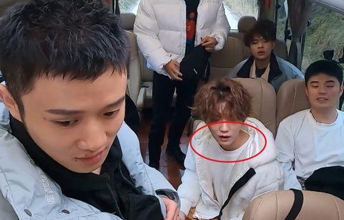 鹿晗前排吃瓜是真的吗视频,是真是假引热议