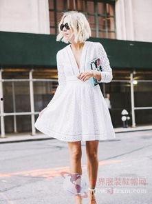 吃冰瓜穿小裙子好吗视频,吃冰瓜穿小裙子，清凉一夏新风尚